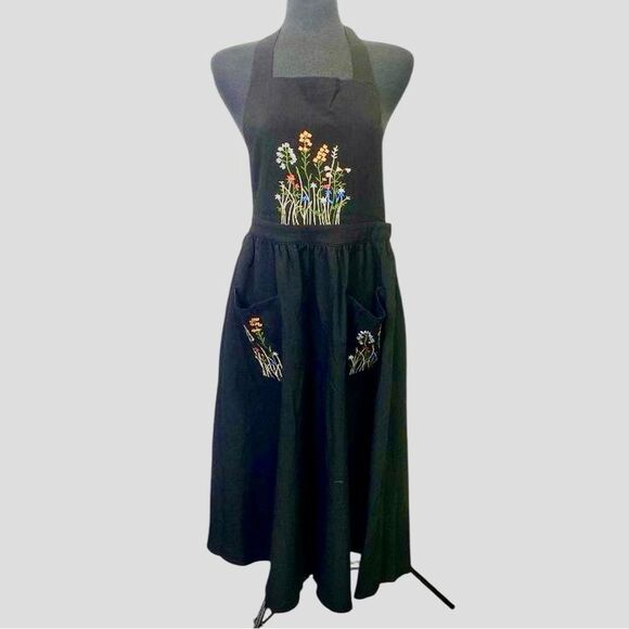 ROMWE Dresses & Skirts - Black Embroidered Apron Midi Dress | Cottagecore Folk Floral | Size L